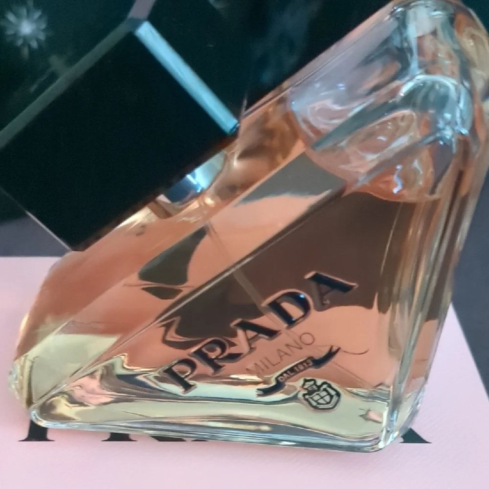 •NWT Prada Milano Paradoxe Eau De Parfum - Picture 2 of 12